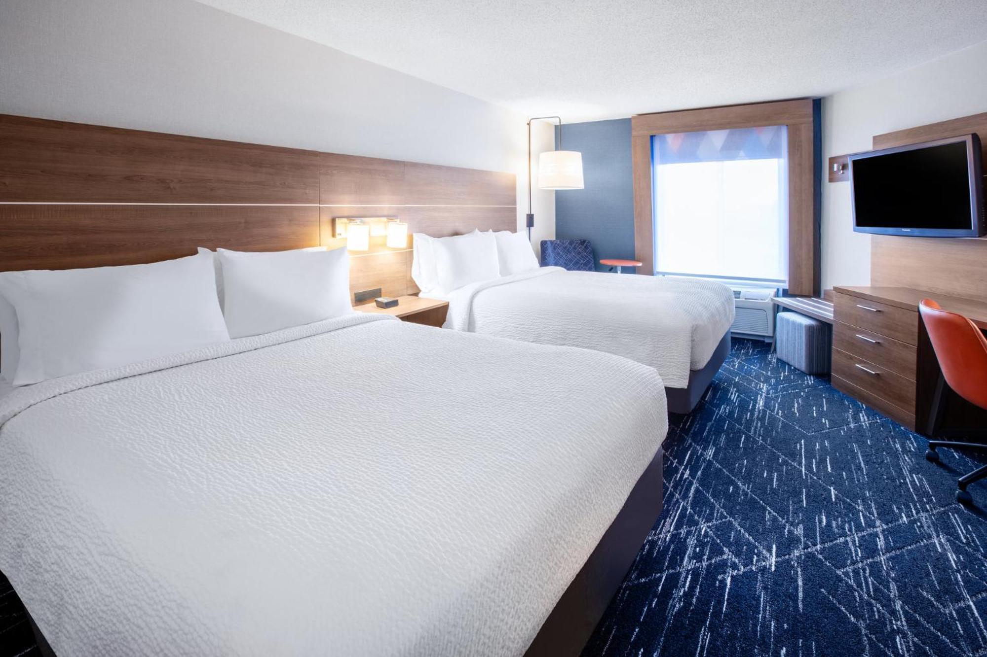 Holiday Inn Express Hotel & Suites Auburn Hills By Ihg Екстериор снимка