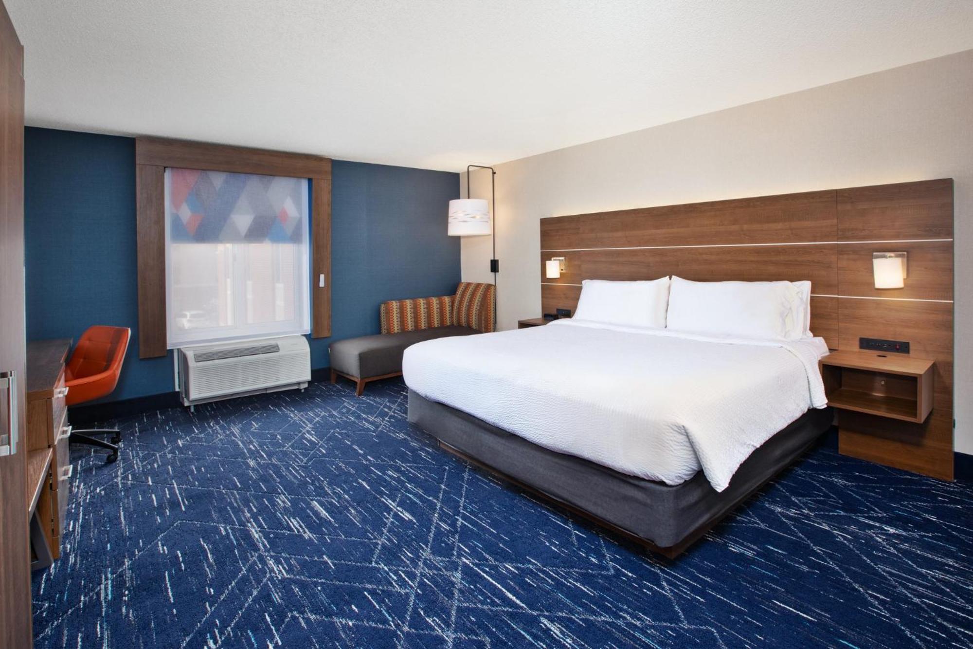 Holiday Inn Express Hotel & Suites Auburn Hills By Ihg Екстериор снимка