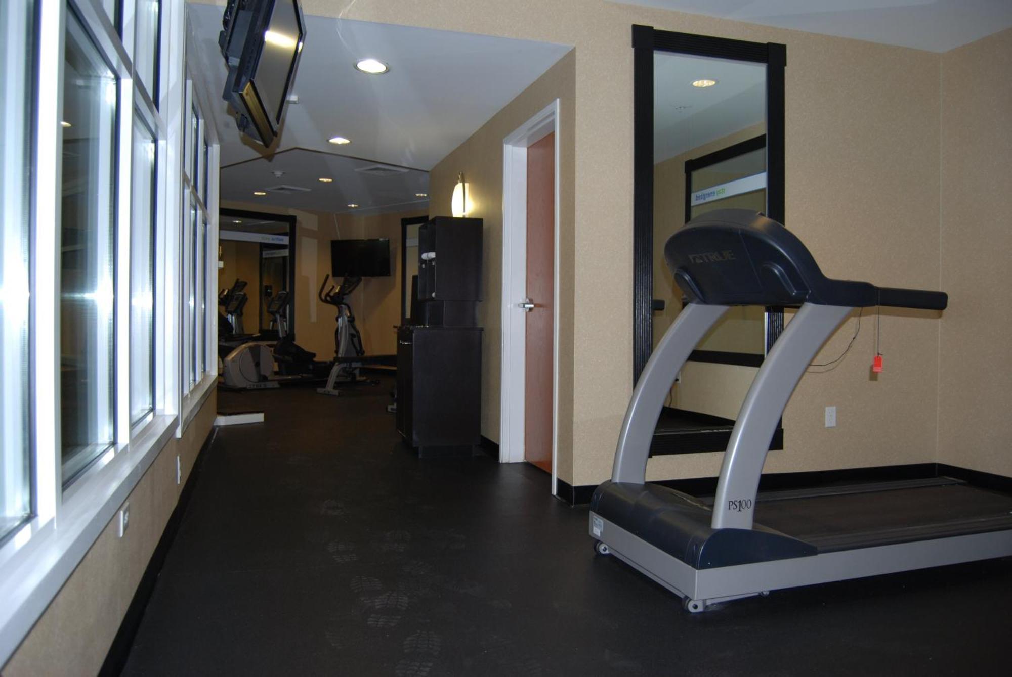Holiday Inn Express Hotel & Suites Auburn Hills By Ihg Екстериор снимка